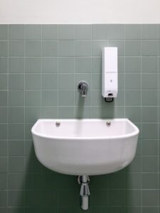 Plattenarbeiten 
Gellert Schulhaus